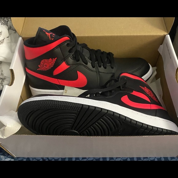 air jordan 1 womens mids